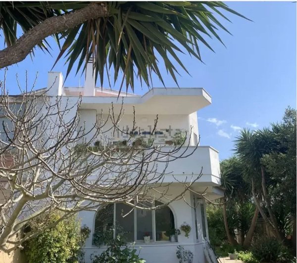 casa indipendente in vendita a Brindisi