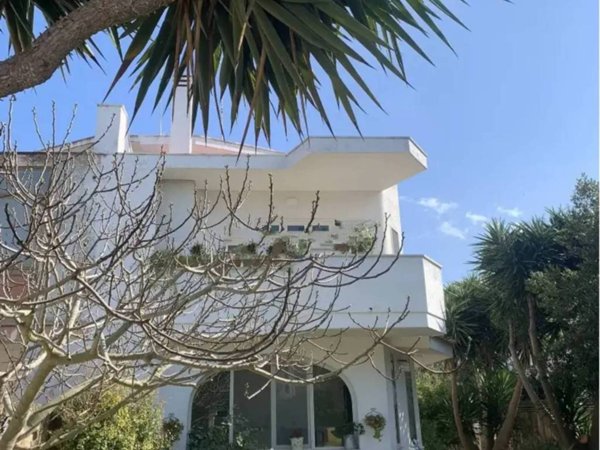 casa indipendente in vendita a Brindisi in zona Minnuta