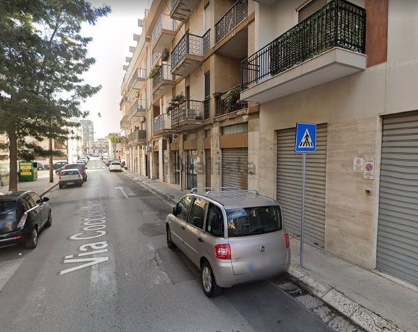 locale commerciale in vendita a Brindisi in zona Commenda