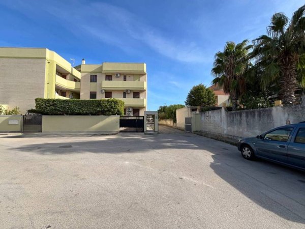 casa indipendente in vendita a Brindisi in zona Centro Città
