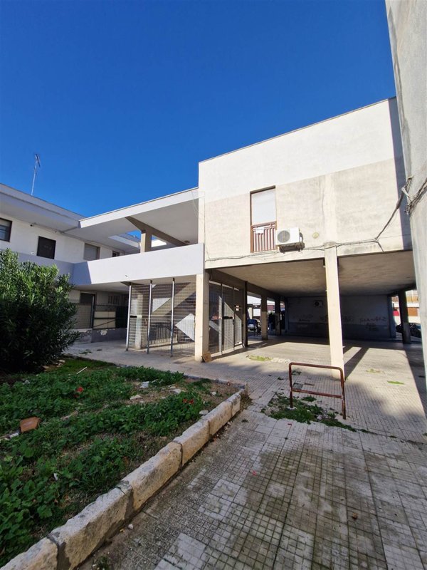 appartamento in vendita a Brindisi in zona Commenda
