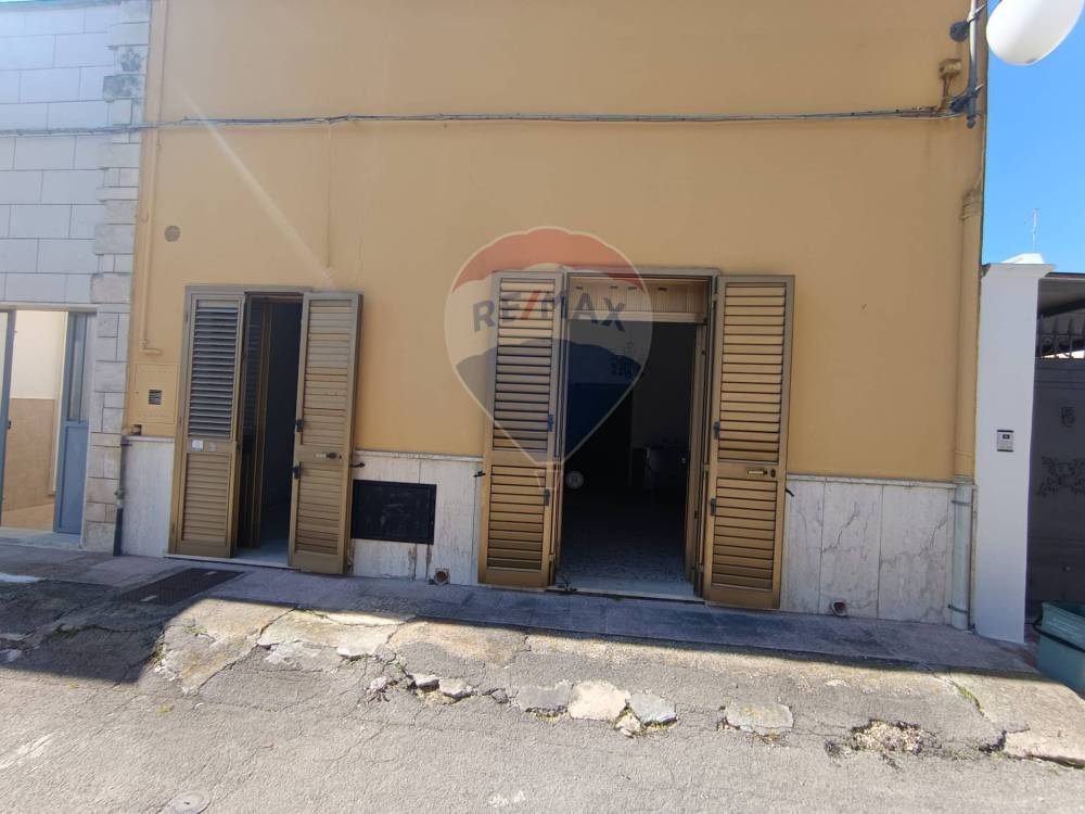 casa indipendente in vendita a Brindisi in zona Tuturano