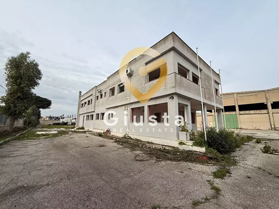 capannone in vendita a Brindisi