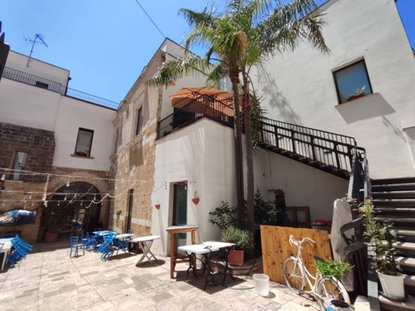casa indipendente in vendita a Brindisi in zona Centro Città