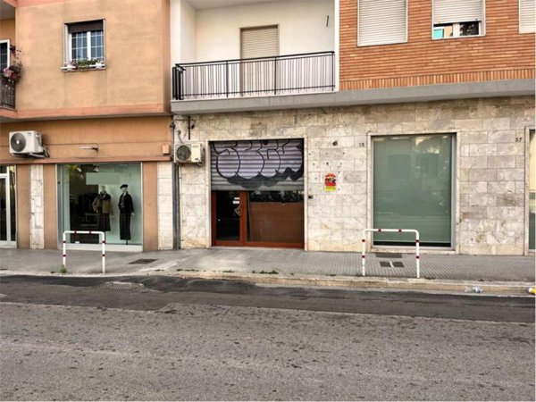 negozio in vendita a Brindisi in zona Commenda