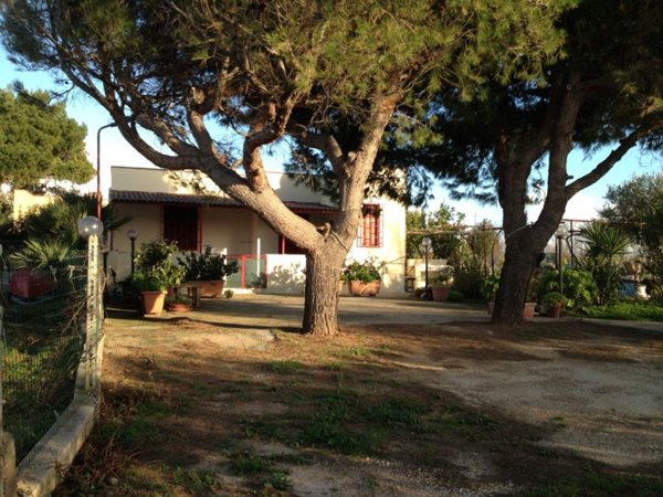 casa indipendente in vendita a Brindisi in zona Paradiso