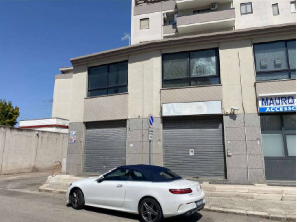 negozio in vendita a Brindisi in zona Cappuccini