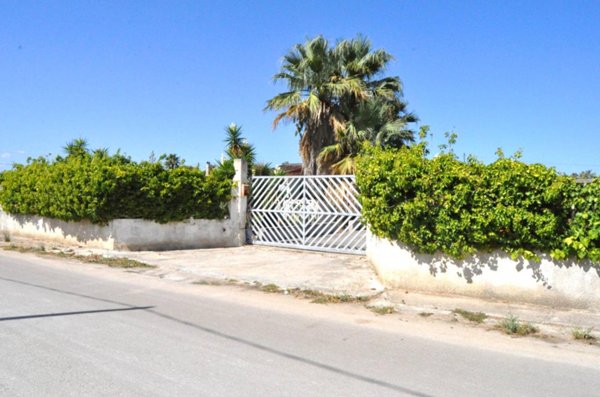 casa indipendente in vendita a Brindisi in zona Centro Città