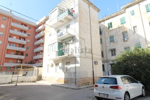appartamento in vendita a Brindisi in zona Commenda