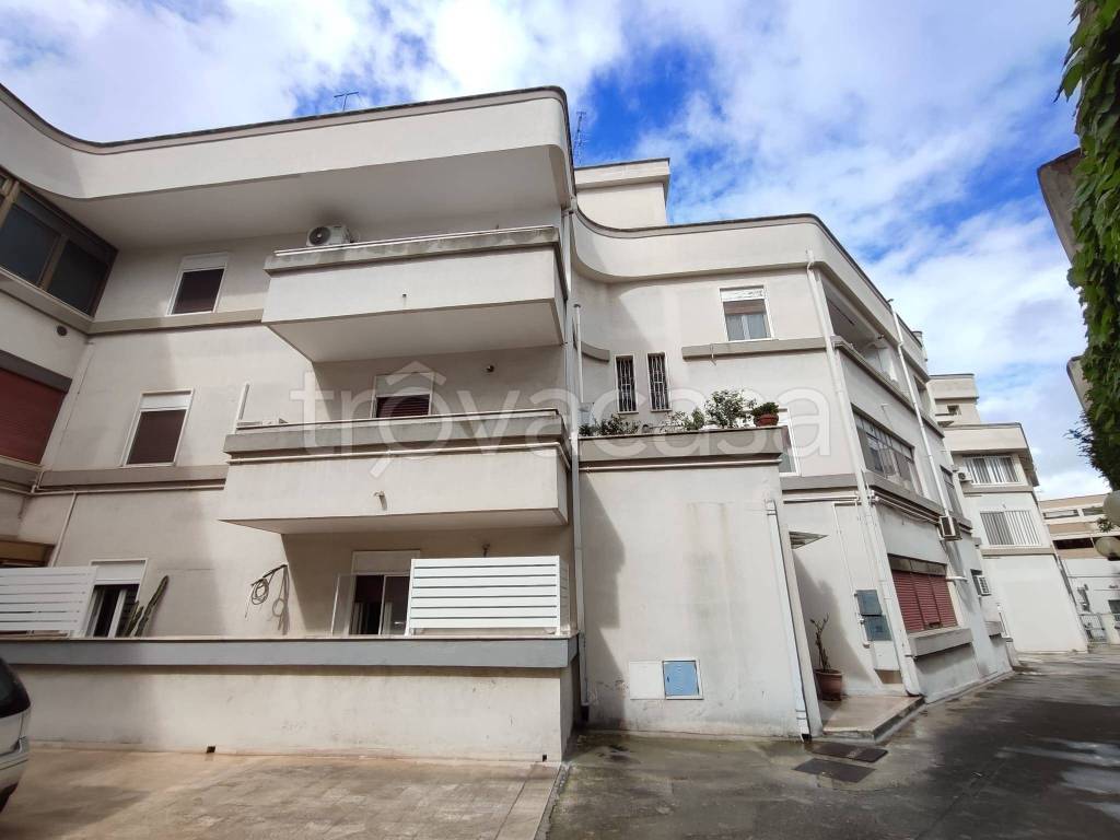 appartamento in vendita a Brindisi in zona Commenda