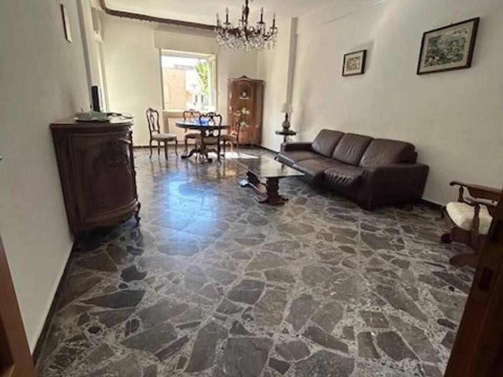 appartamento in vendita a Brindisi in zona Commenda