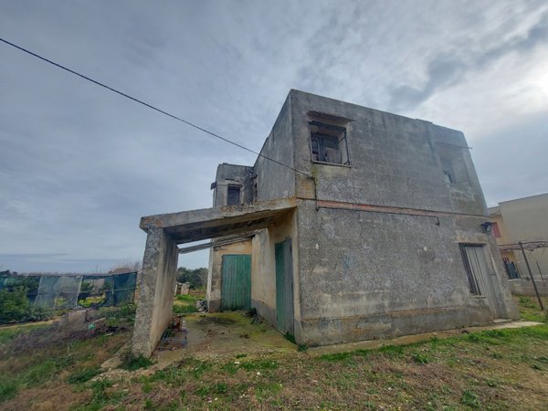 casa indipendente in vendita a Brindisi in zona Paradiso
