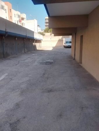 ufficio in vendita a Brindisi in zona Commenda