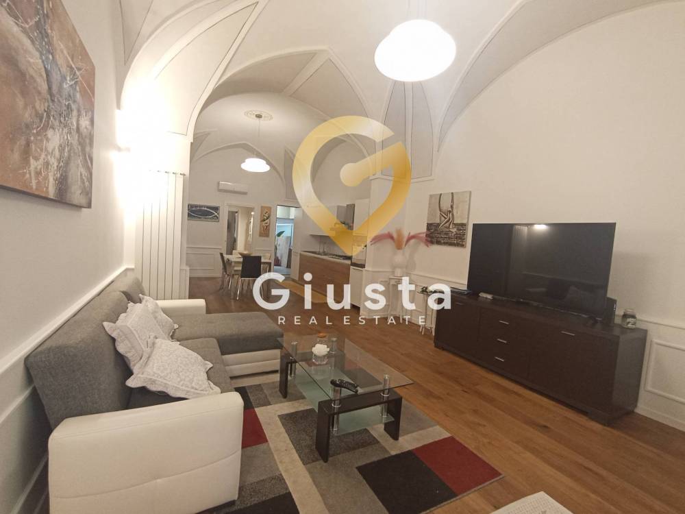 casa indipendente in vendita a Brindisi in zona Centro Città