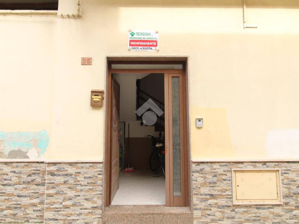 casa indipendente in vendita a Brindisi in zona Tuturano