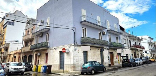 trivano in vendita a Brindisi in zona Commenda