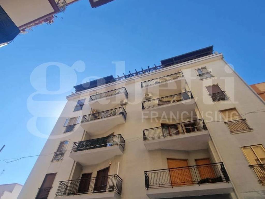 appartamento in vendita a Brindisi in zona Commenda