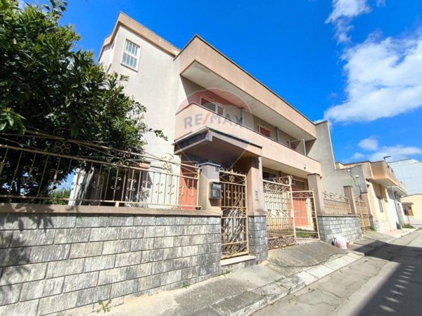 casa indipendente in vendita a Brindisi in zona Tuturano