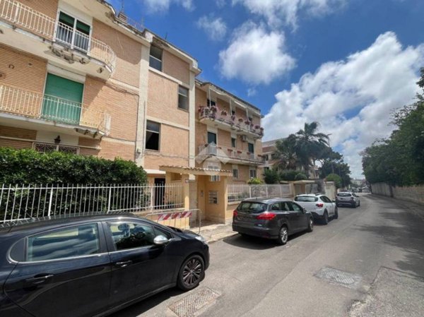 casa indipendente in vendita a Brindisi in zona Centro Città