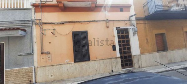 casa indipendente in vendita a Brindisi in zona Centro Città