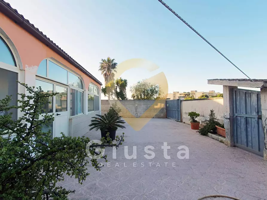 casa indipendente in vendita a Brindisi in zona Sant'Elia