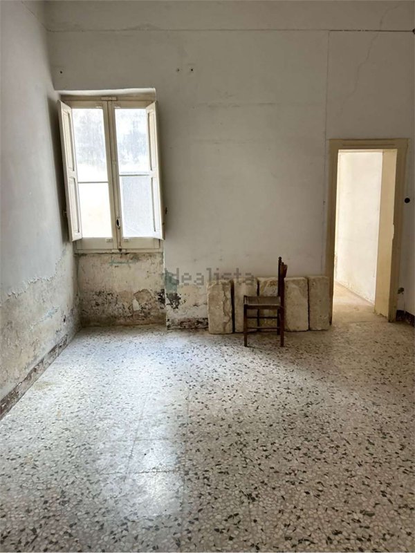 casa indipendente in vendita a Brindisi in zona Commenda