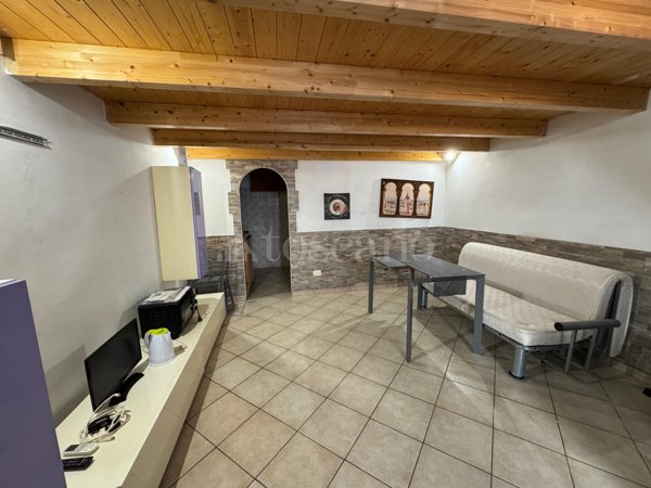 casa indipendente in vendita a Brindisi in zona Centro Città