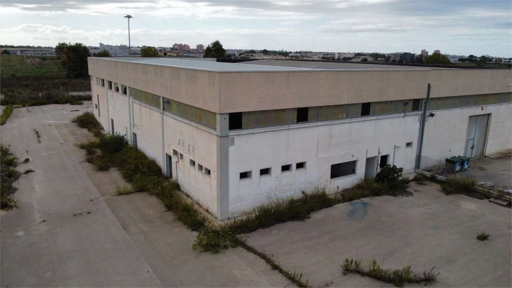 locale commerciale in vendita a Brindisi