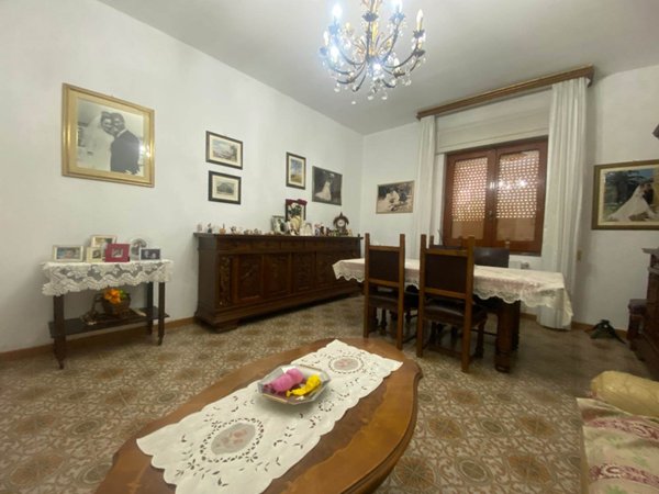 casa indipendente in vendita a Brindisi in zona Cappuccini