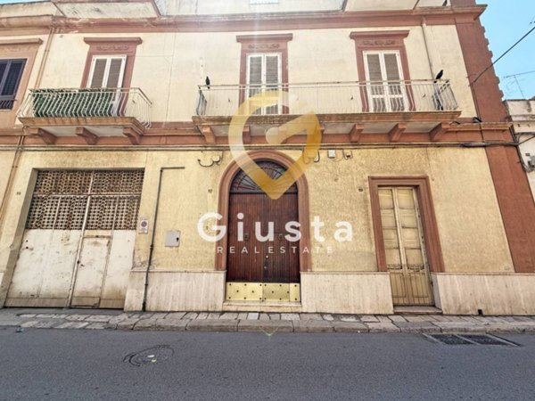 appartamento in vendita a Brindisi in zona Centro Città