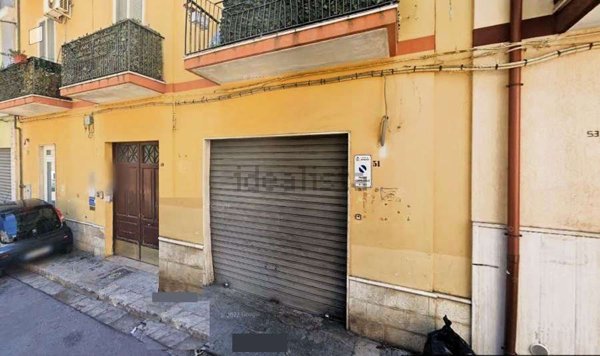 locale commerciale in vendita a Brindisi in zona Cappuccini