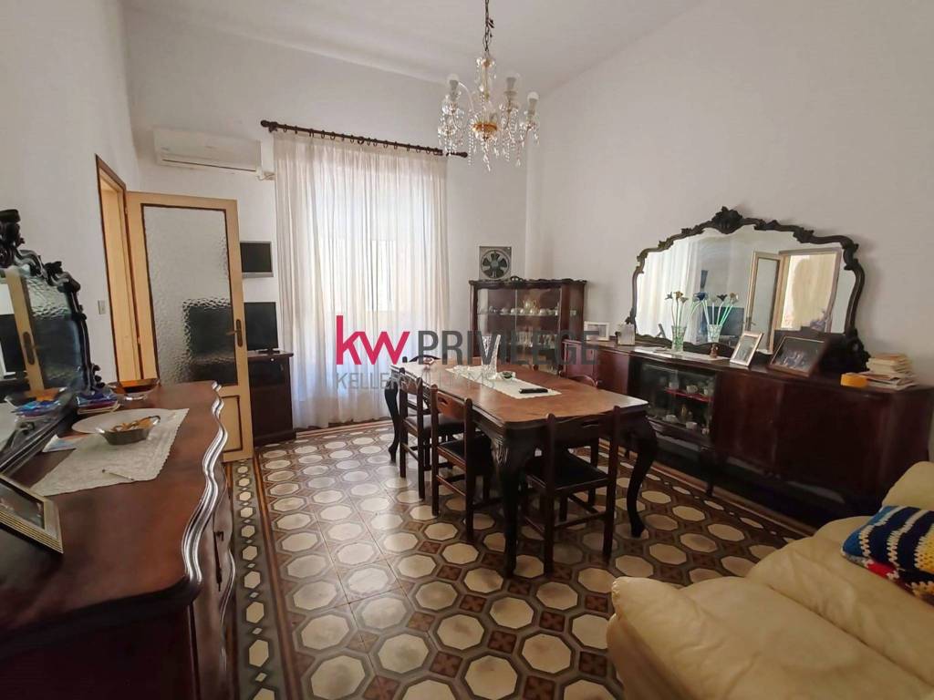 casa indipendente in vendita a Brindisi in zona Centro Città