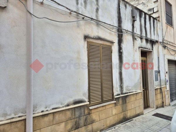 casa indipendente in vendita a Brindisi in zona Commenda