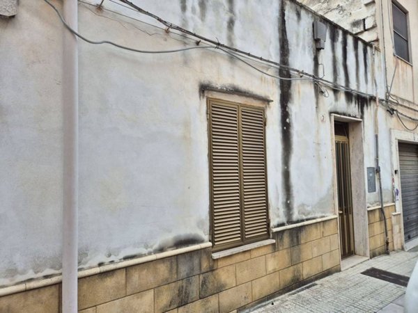 casa indipendente in vendita a Brindisi in zona Commenda