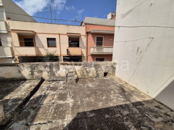 casa indipendente in vendita a Brindisi in zona Commenda