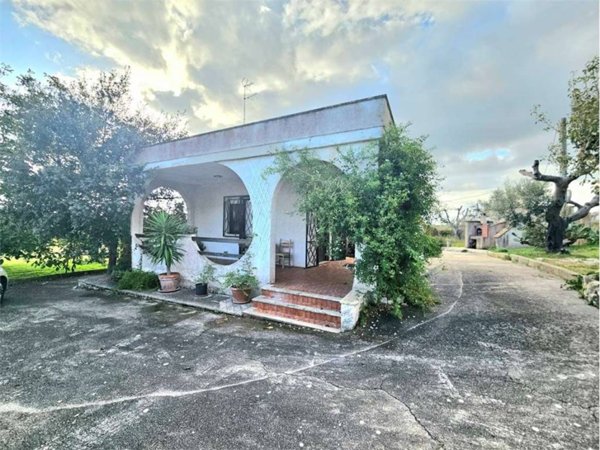 casa indipendente in vendita a Brindisi