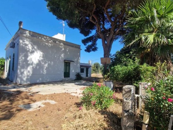 casa indipendente in vendita a Brindisi