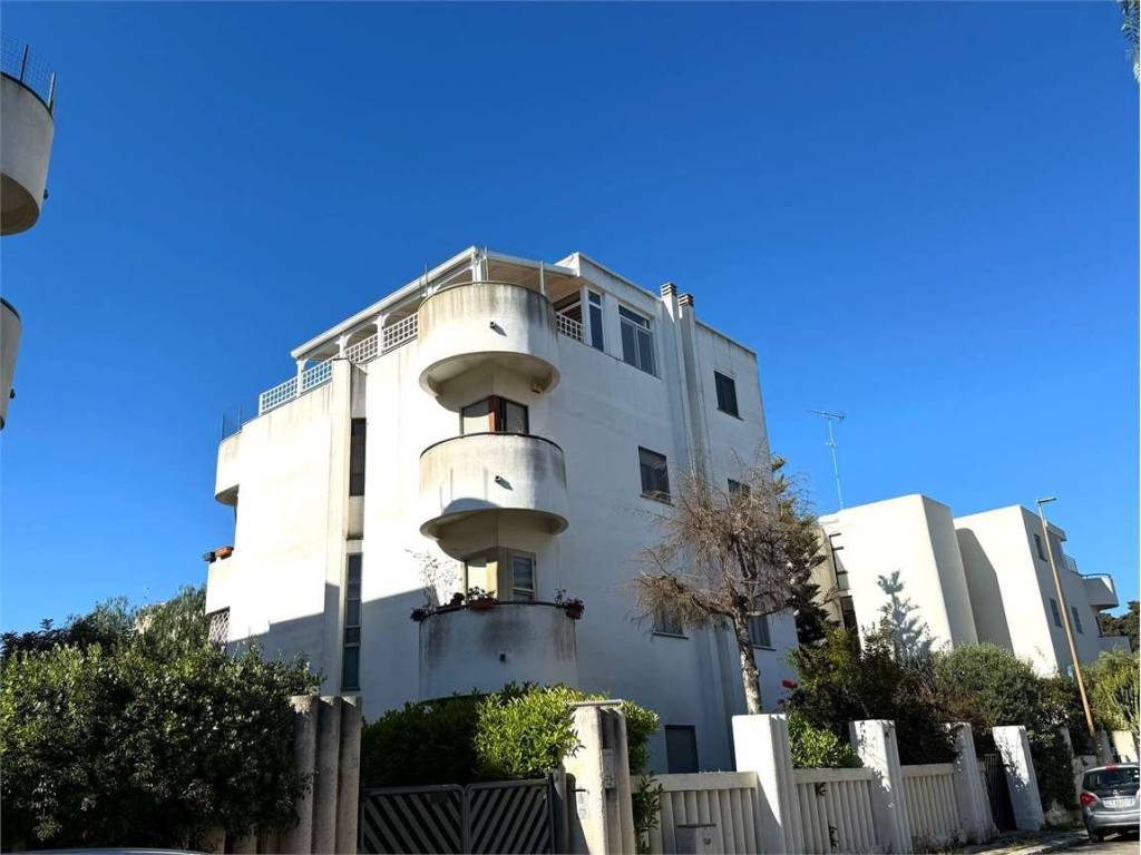 casa indipendente in vendita a Brindisi in zona Paradiso