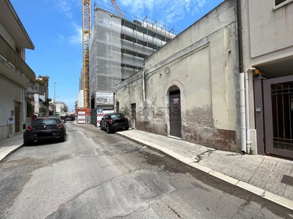 appartamento in vendita a Brindisi in zona Cappuccini