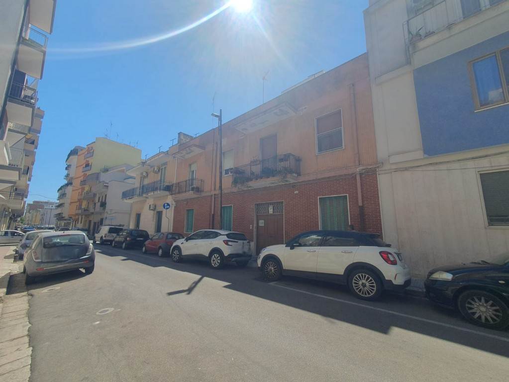 appartamento in vendita a Brindisi in zona Commenda
