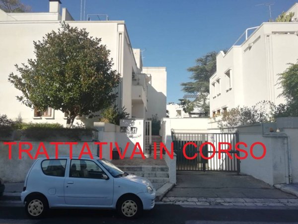 casa indipendente in vendita a Brindisi in zona Centro Città