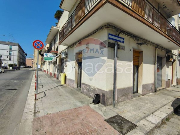 negozio in vendita a Brindisi in zona Commenda