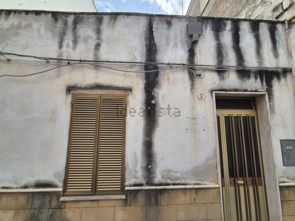 casa indipendente in vendita a Brindisi in zona Sant'Angelo