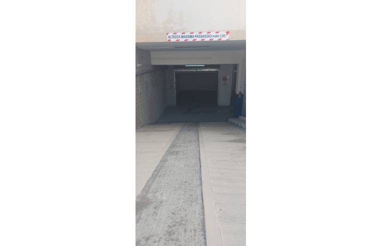 casa indipendente in vendita a Brindisi in zona Centro Città