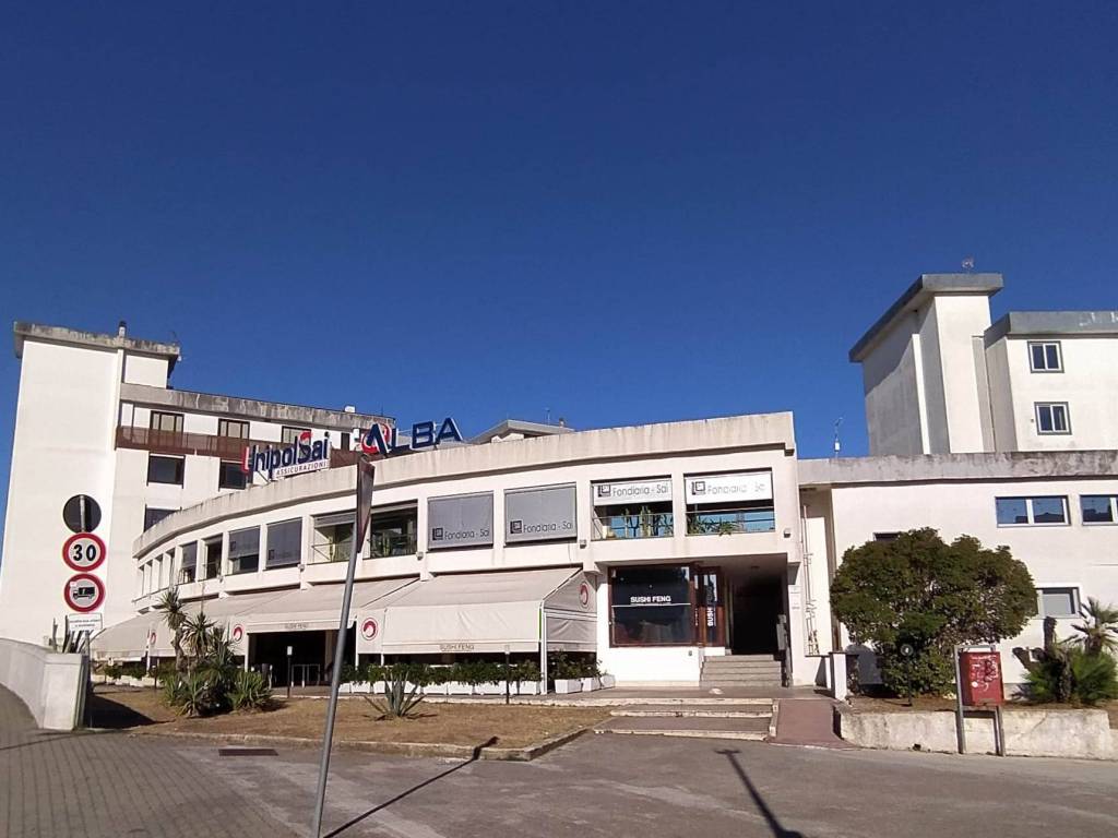 ufficio in vendita a Brindisi in zona Centro Città
