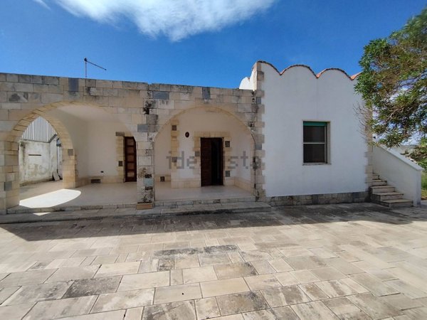 casa indipendente in vendita a Brindisi