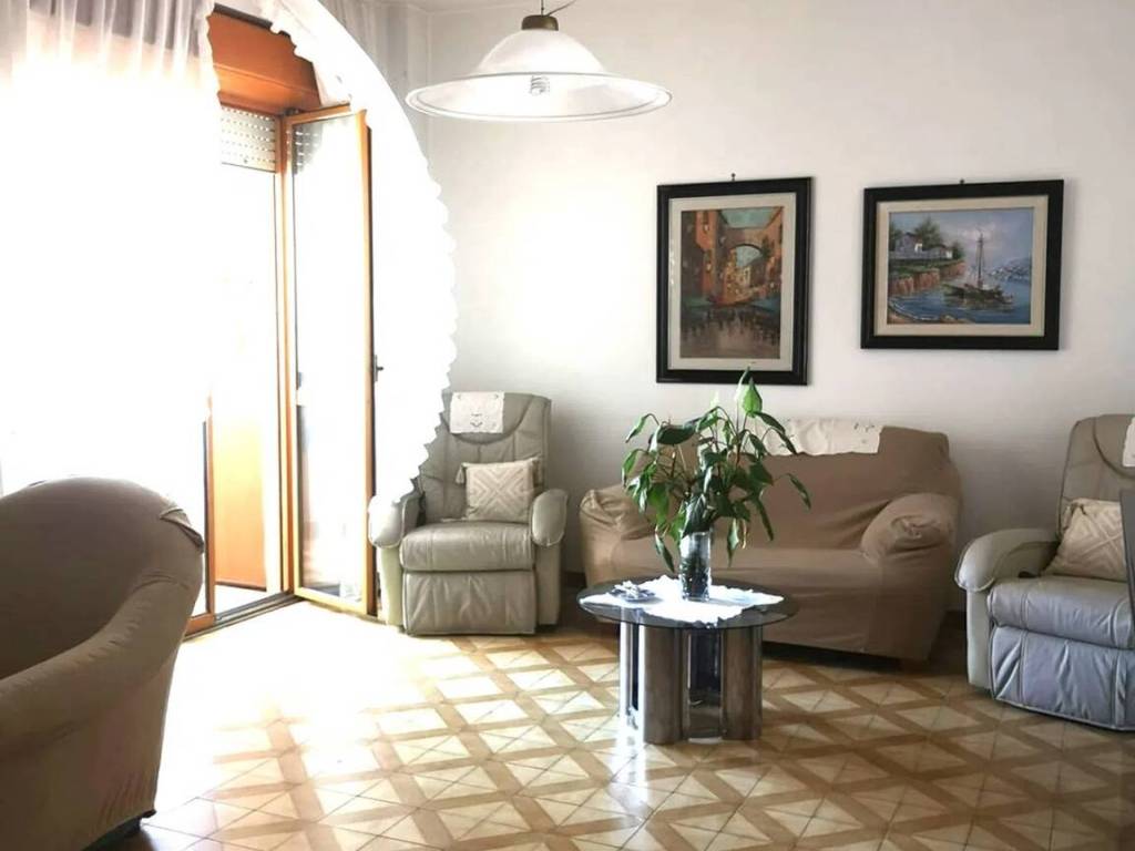 appartamento in vendita a Brindisi in zona Commenda