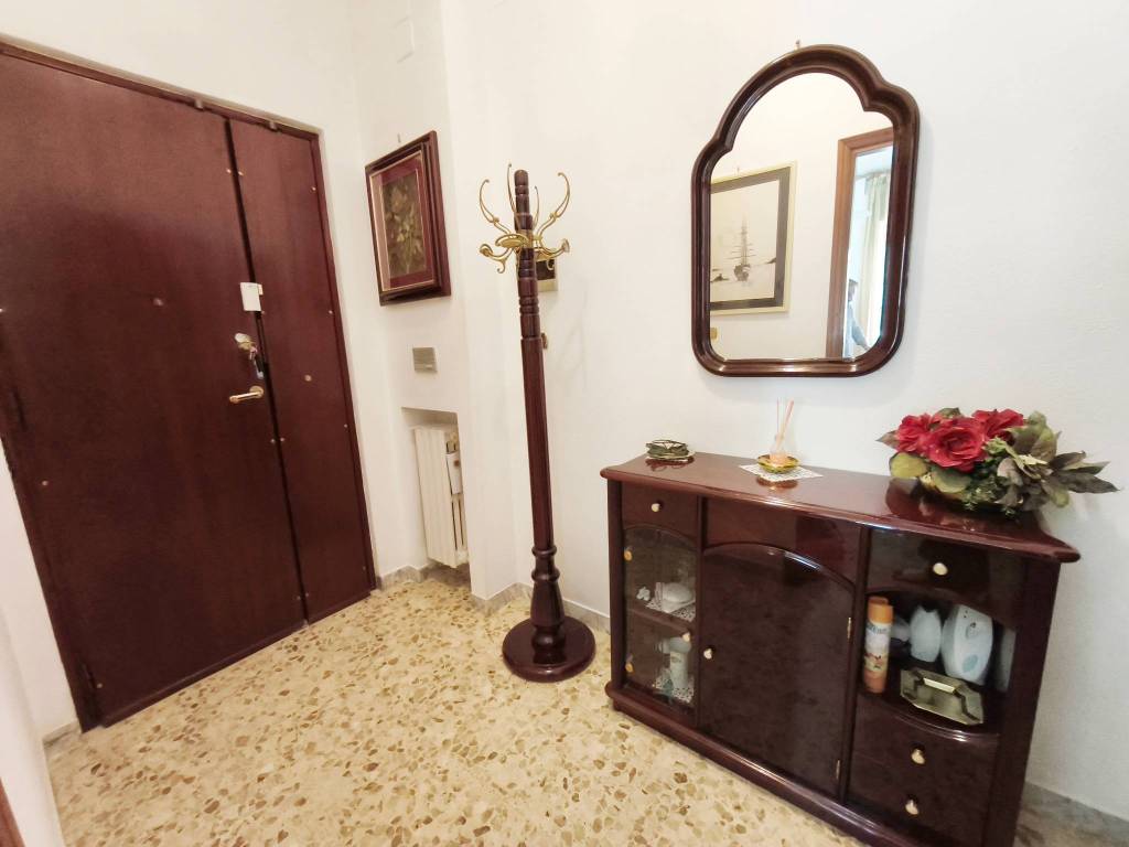 casa indipendente in vendita a Brindisi in zona Commenda