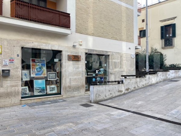 negozio in vendita a Brindisi