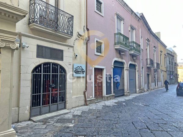 casa indipendente in vendita a Brindisi in zona Centro Città